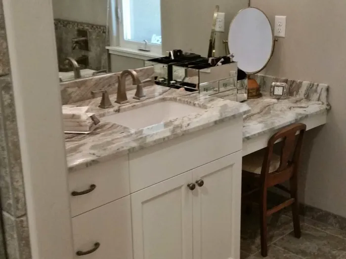 Mandina's Cabinets project photo