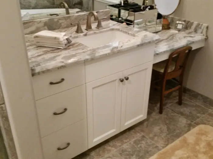 Mandina's Cabinets project photo