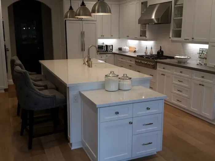 Mandina's Cabinets project photo