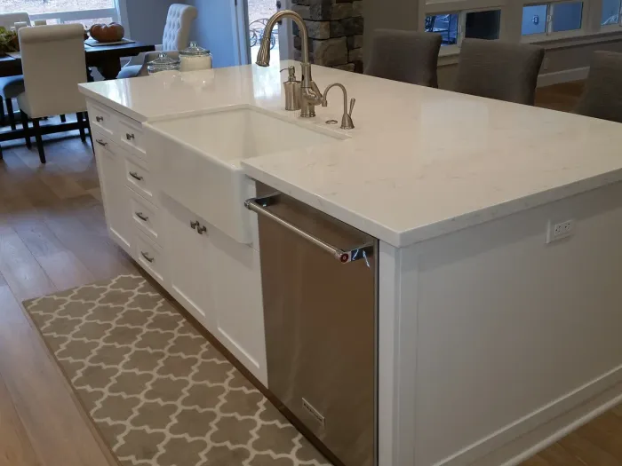 Mandina's Cabinets project photo