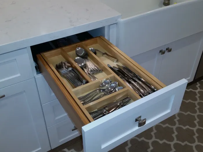 Mandina's Cabinets project photo