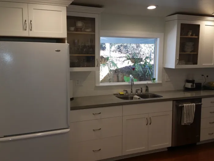 Mandina's Cabinets project photo