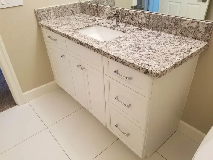 Mandina's Cabinets project photo