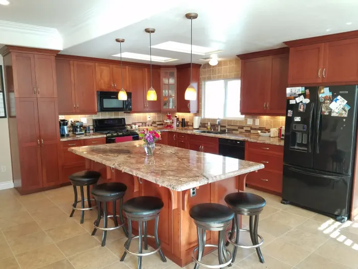 Mandina's Cabinets project photo