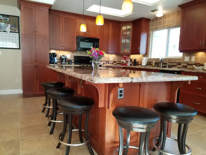 Mandina's Cabinets project photo