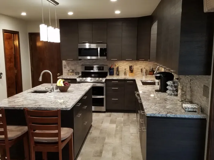 Mandina's Cabinets project photo
