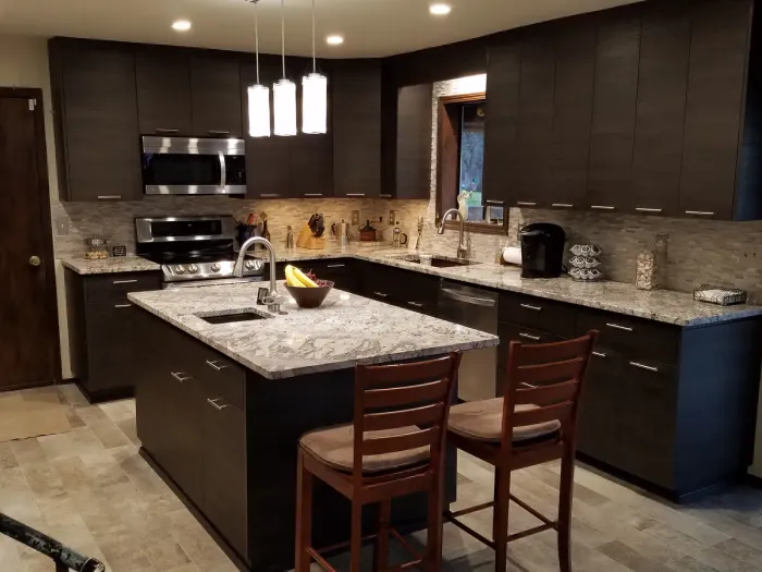 Mandina's Cabinets project photo