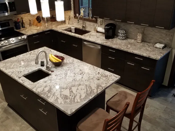 Mandina's Cabinets project photo
