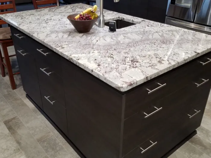 Mandina's Cabinets project photo