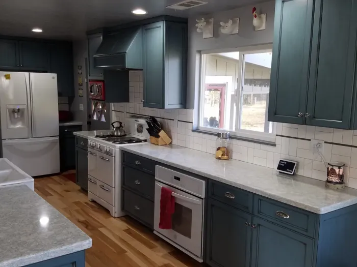 Mandina's Cabinets project photo