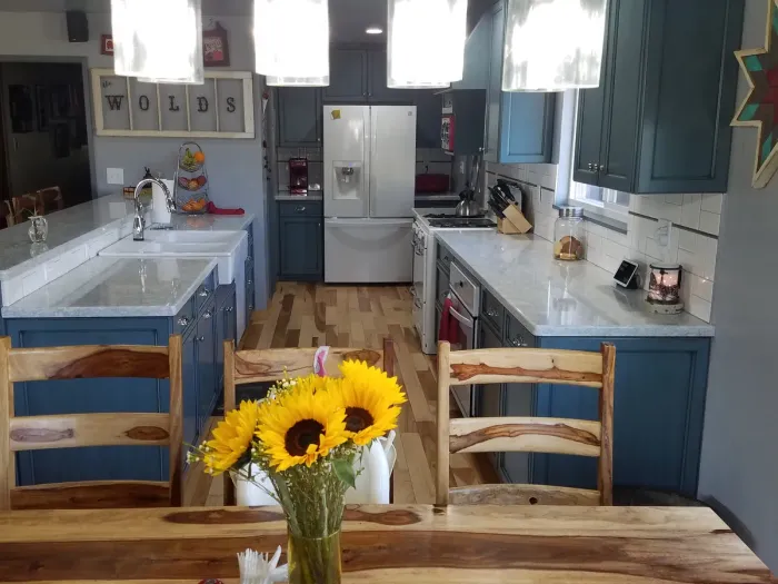 Mandina's Cabinets project photo