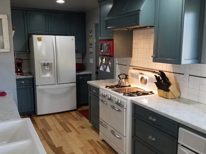 Mandina's Cabinets project photo