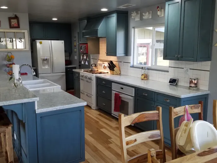 Mandina's Cabinets project photo