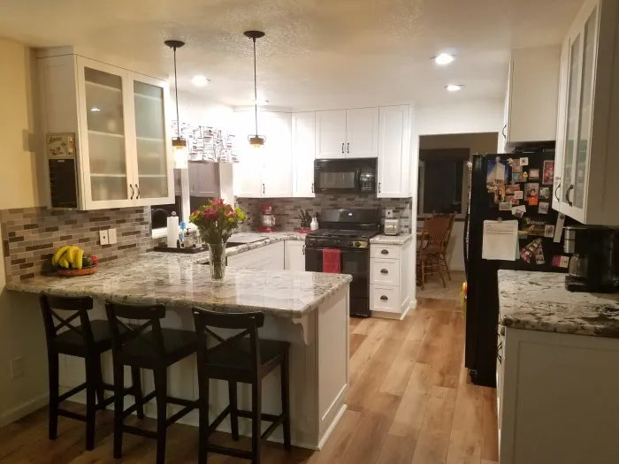 Mandina's Cabinets project photo