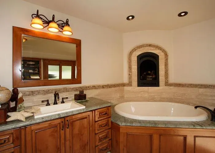Mandina's Cabinets project photo
