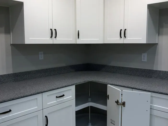 Mandina's Cabinets project photo