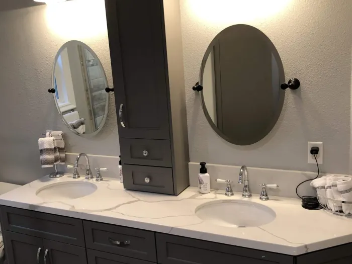 Mandina's Cabinets project photo