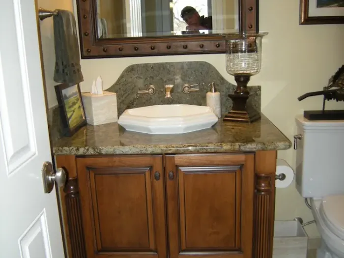 Mandina's Cabinets project photo