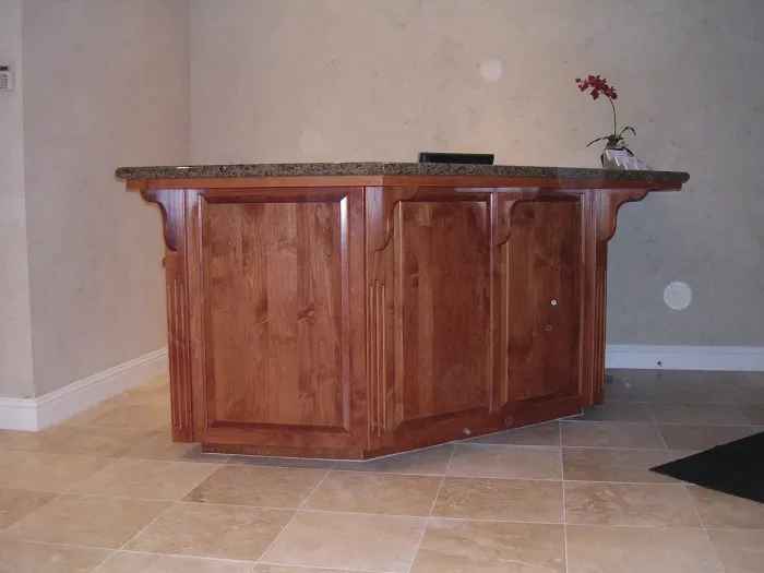 Mandina's Cabinets project photo